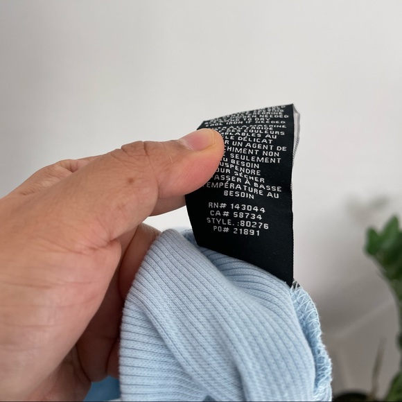 7 FOR ALL MANKIND Blue Ribbed Long Sleeve V Neckline Bodysuit Sz S NWT - Picture 8 of 8